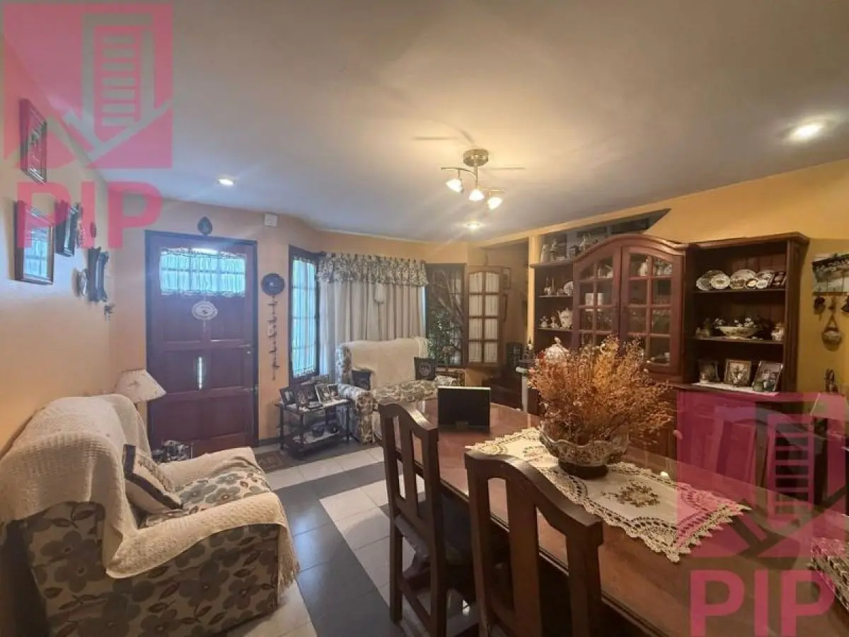 Duplex en Venta en Haedo 3