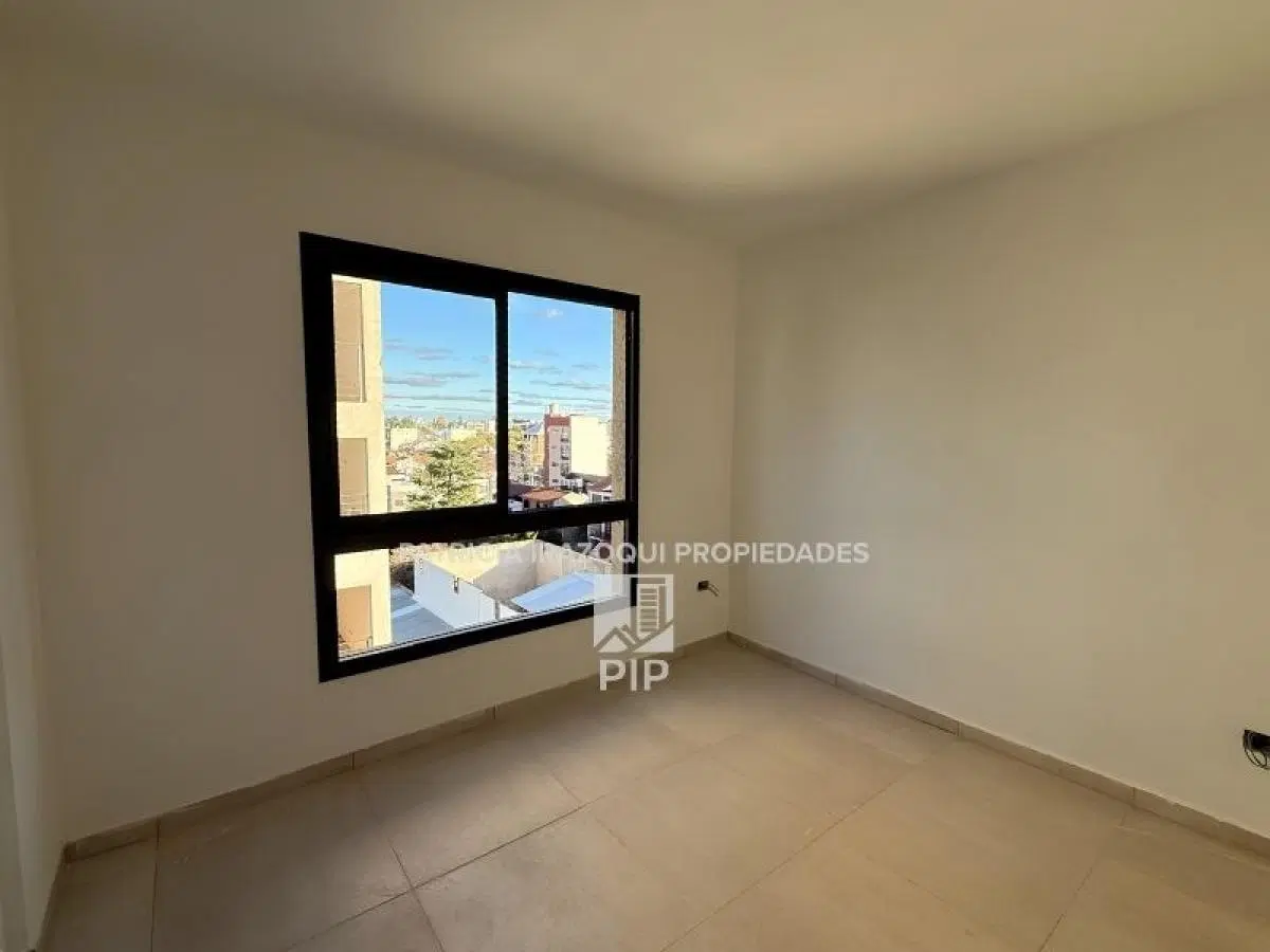 Departamento en Venta en Haedo 3
