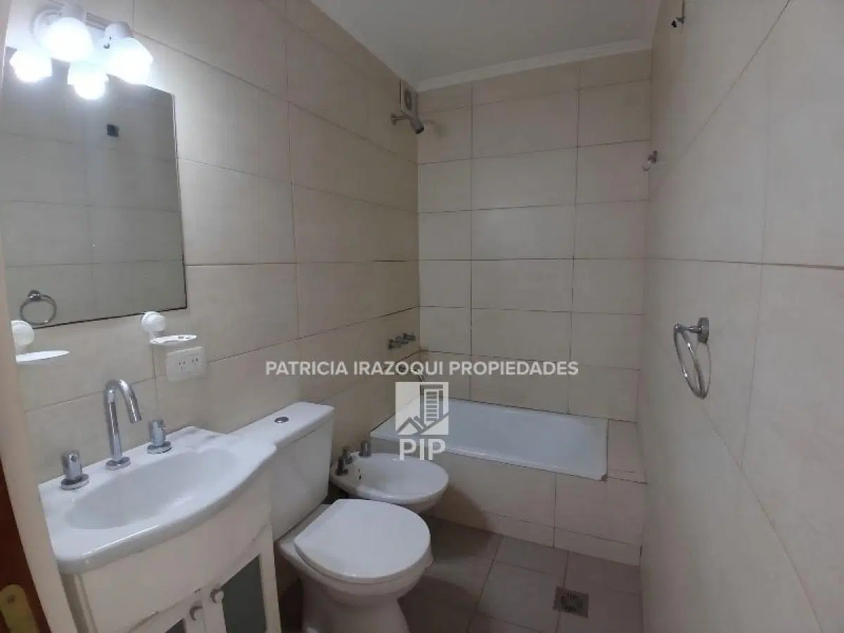 Departamento en Alquiler en Haedo 4