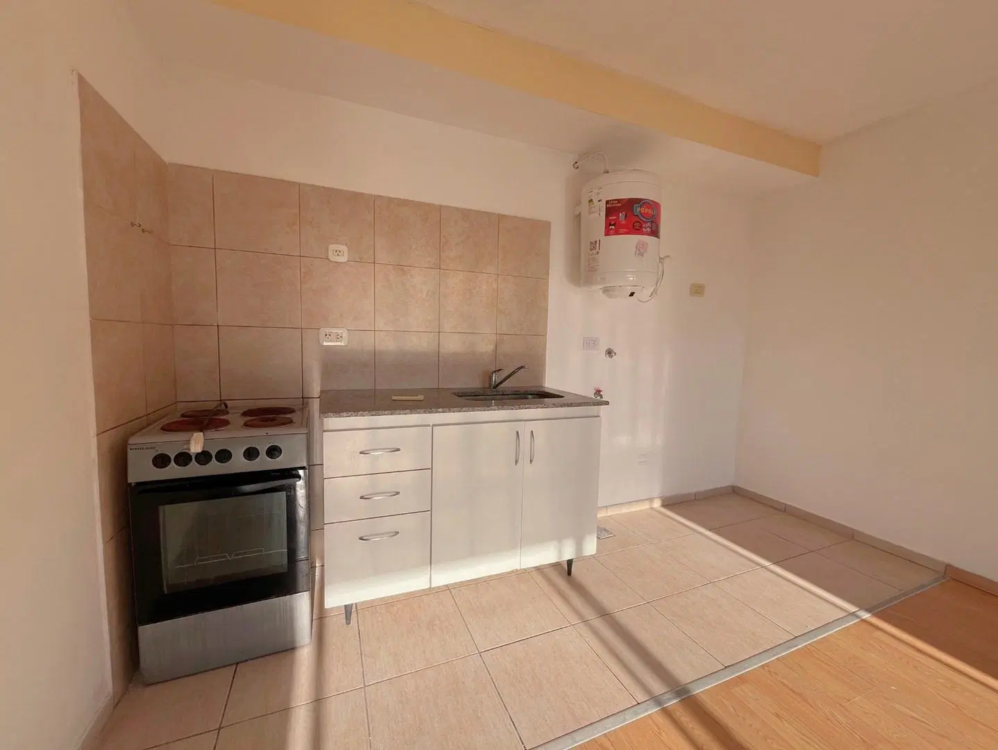 Departamento en semipiso de dos ambientes en alquiler en San Fernando 1