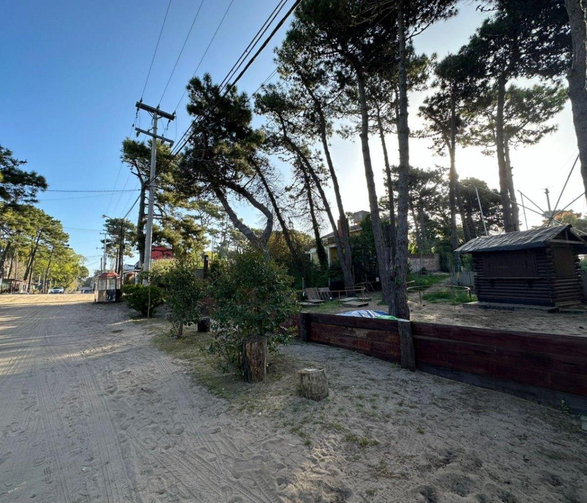 Lote Comercial en Venta Ubicado Sobre Calle Mar del Plata - Las Gaviotas 1