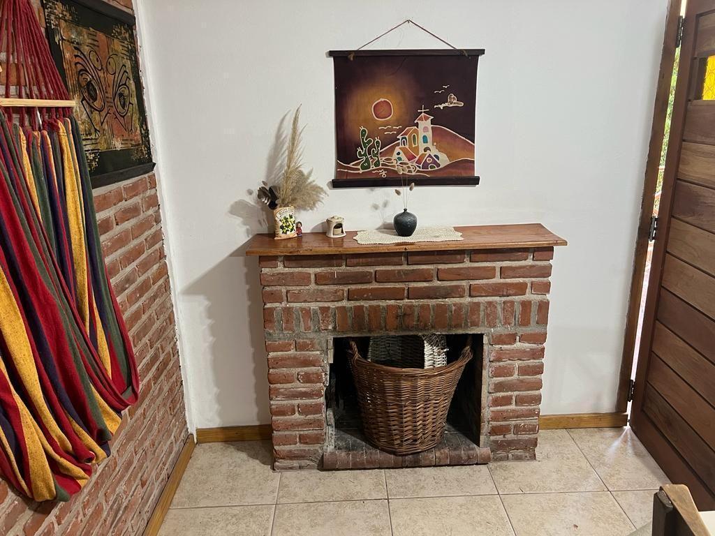 Casa y Lote en Venta de 4 Ambientes en Mar Azul 2