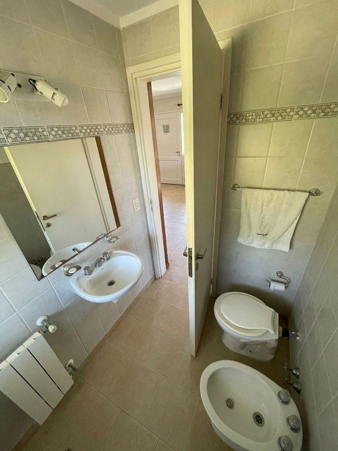 Casa en Venta de 3 Dorm. – Mar Azul 5