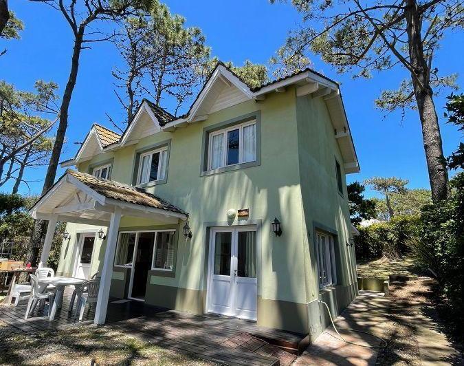 Casa en venta de 3 dormitorios – Mar Azul 3