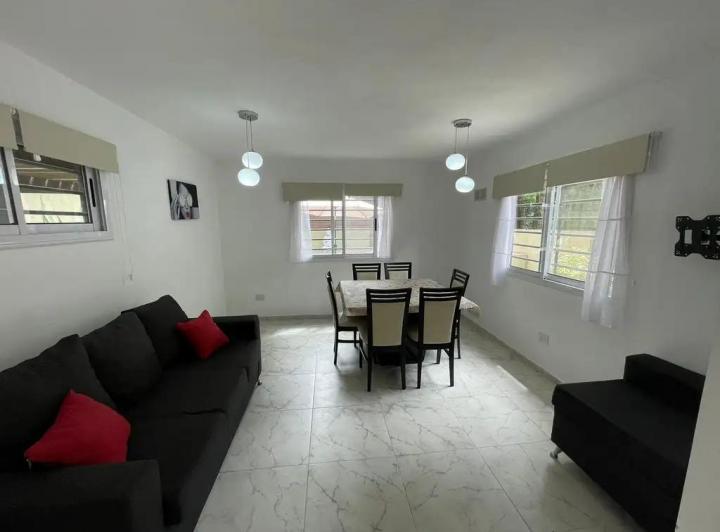 Casa en alquiler temporario de 2 dormitorios en Mar Azul 1