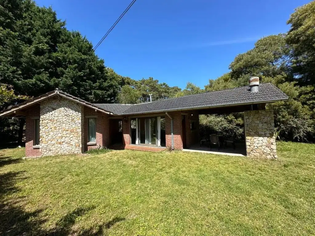 Casa EN VENTA MAR DE LAS PAMPAS 2