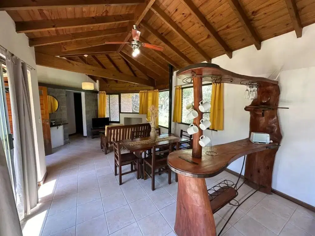 Casa EN VENTA MAR DE LAS PAMPAS 4