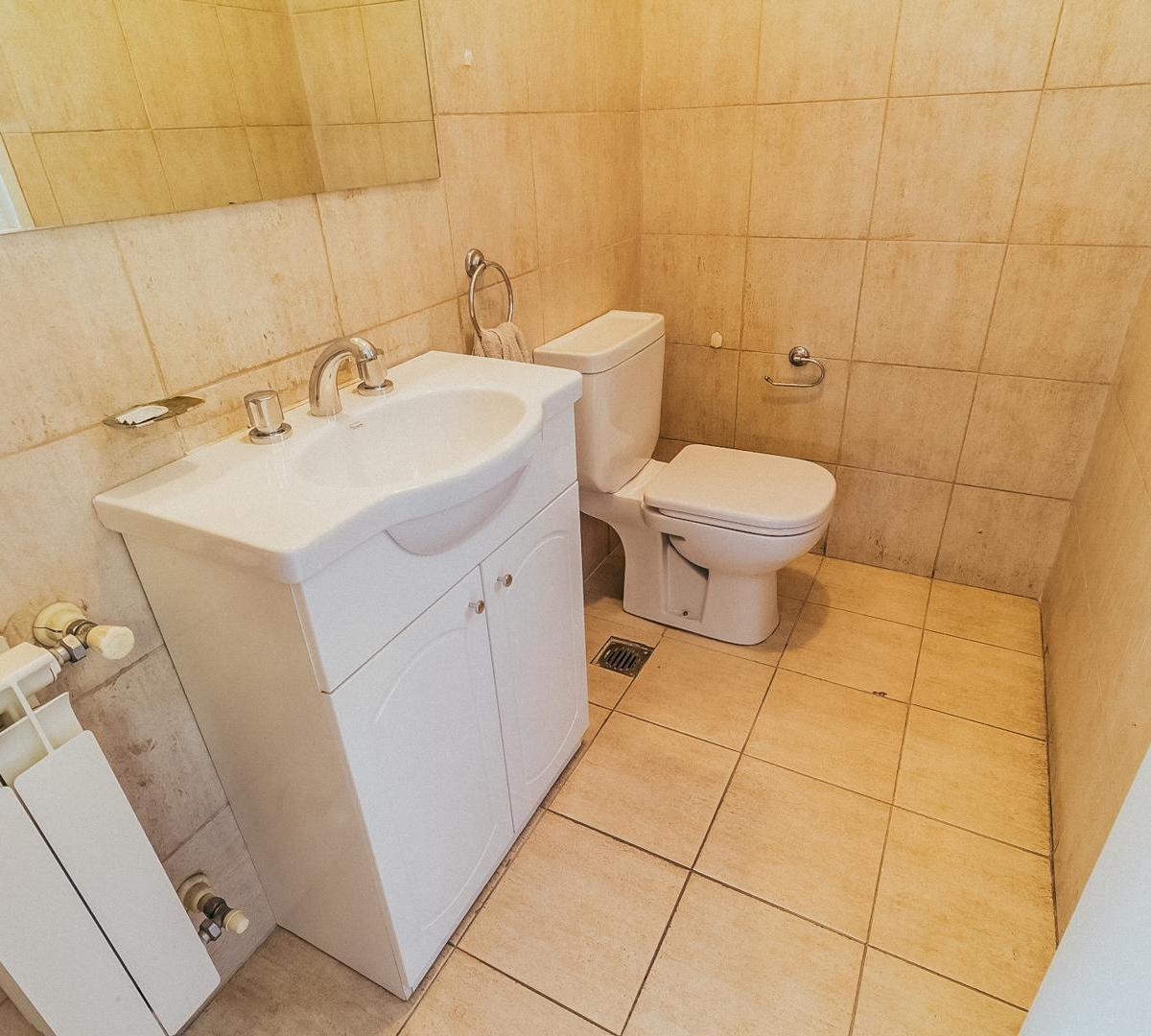 Enorme Oficina Todo Luz con 2 Cocheras en Venta en Edificio Algodonera! 3