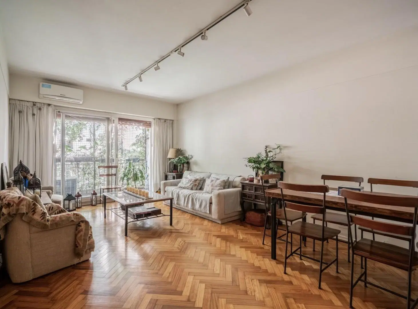 5 Ambientes con Gran Patio Verde Rodeado de Vegetación – Palermo/Belgrano – 125 m² 4