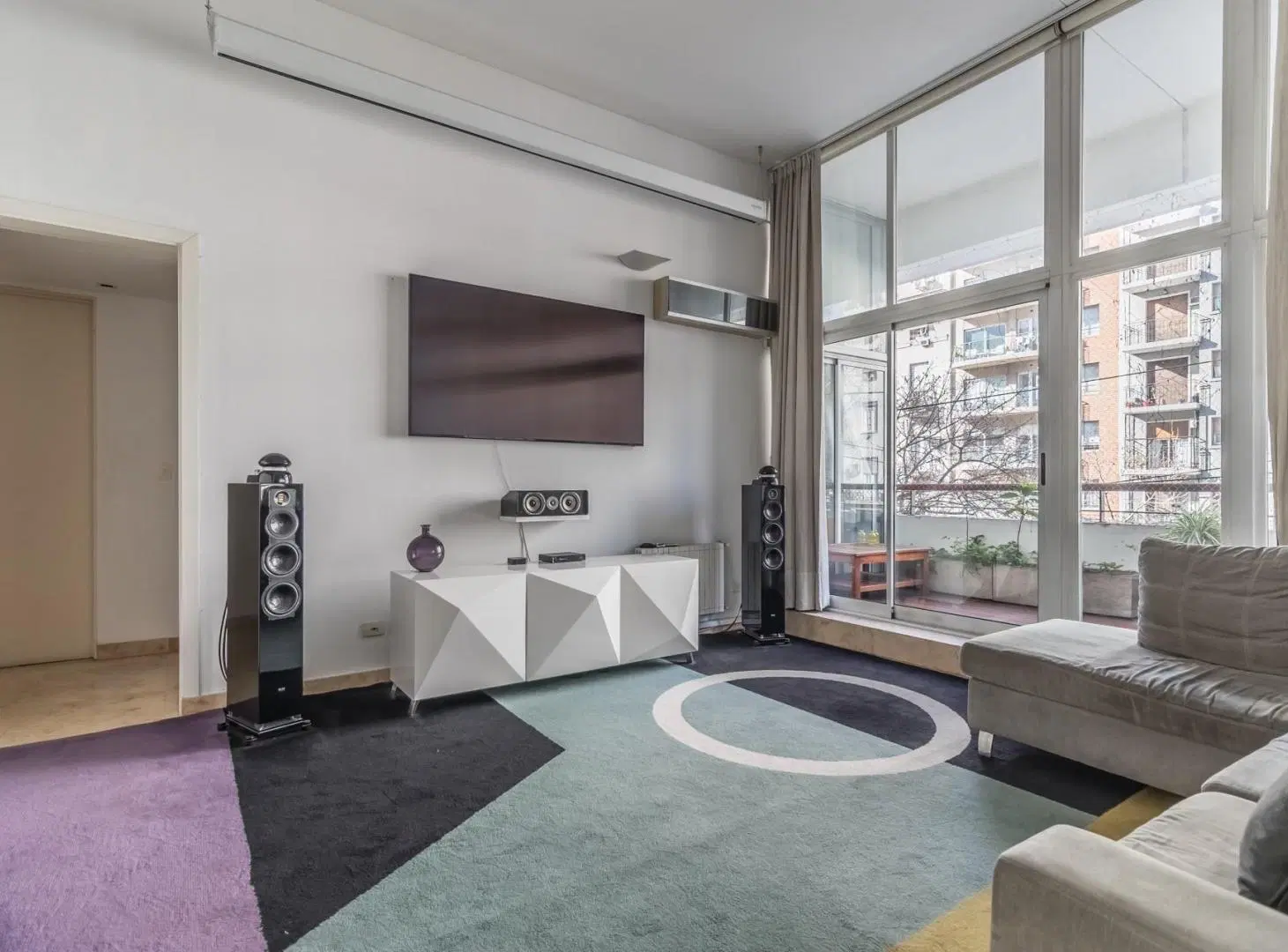 6 Ambientes con Dependencia, 2 Cocheras, 1 Baulera y amenities – Moca Barracas Ex Fábrica Bagley 3