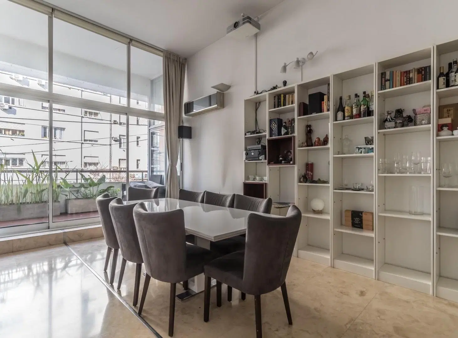 6 Ambientes con Dependencia, 2 Cocheras, 1 Baulera y amenities – Moca Barracas Ex Fábrica Bagley 4