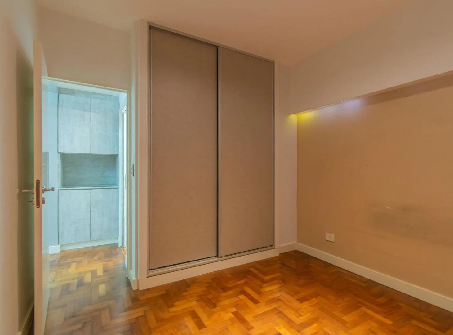 Recoleta | 2 ambientes con cocina y baño reciclados | Silencioso | A pasos del subte 1