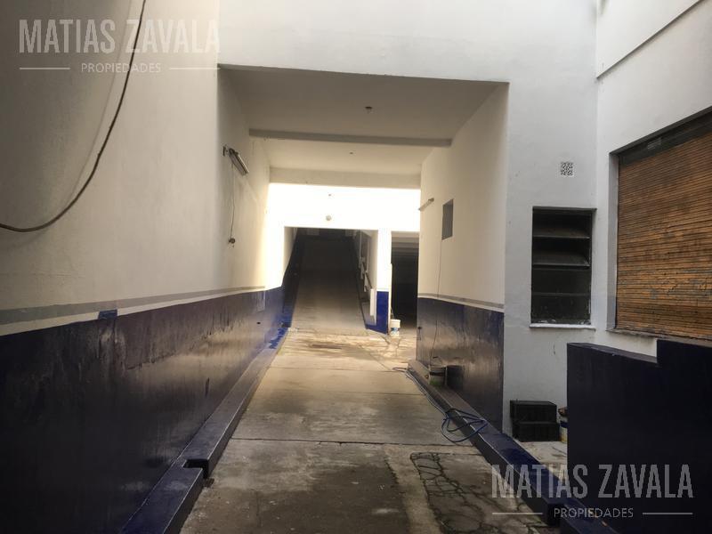 Magnifico Galpón S/ Av Caseros, Foco Comercial - P. Patricios - Única Prop en Venta en La Zona 2