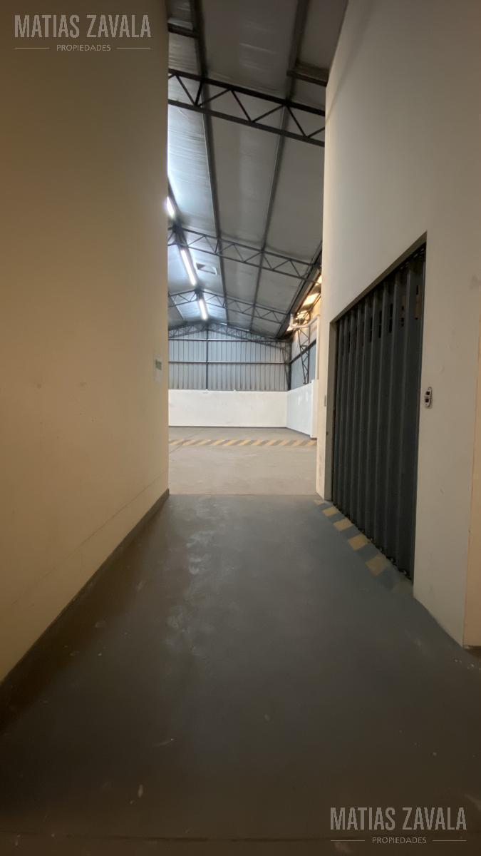 Edificio Comercial Industrial a m de Av Gaona - Paternal 5