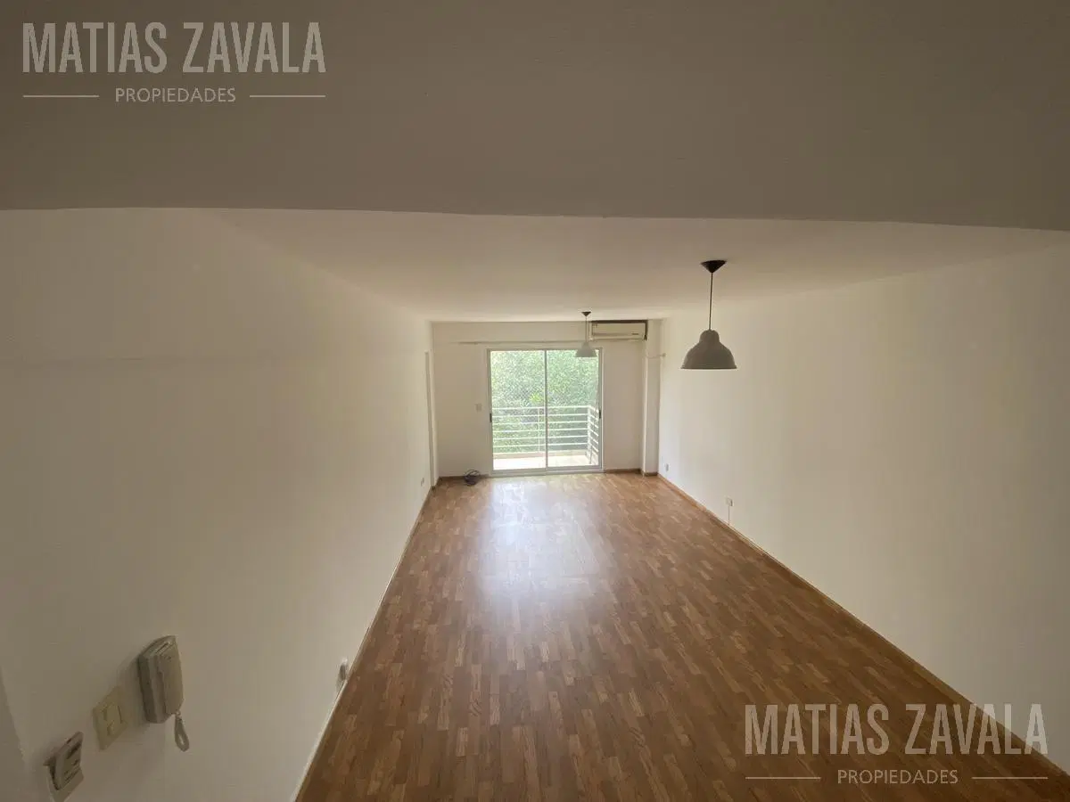Magnifico, amplio y cómodo MONOAMBIENTE - a mts de Avenidas - Excelente Zona 4