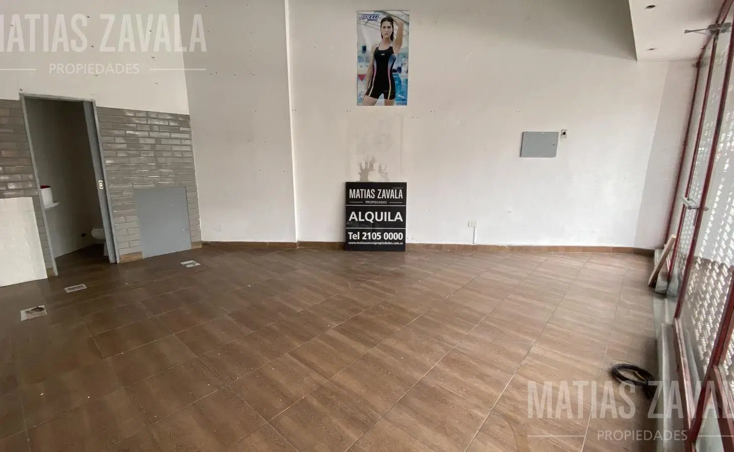 Local Comercial c/ 7 mts de frente sobre la avenida SIN EXPENSAS 5