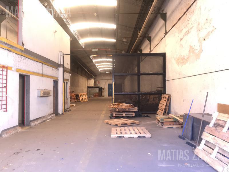 Foto de VENTA c/RENTA - Estupendo Galpón con salida a dos calles - a mts de, imagen 3