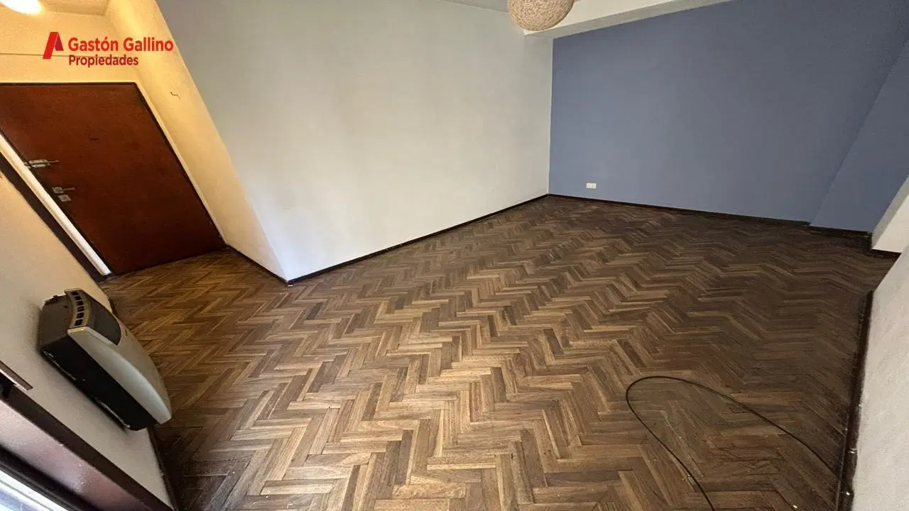 DEPARTAMENTO EN VENTA DE DOS AMBIENTES CON BALCÓN EN ALMAGRO 3