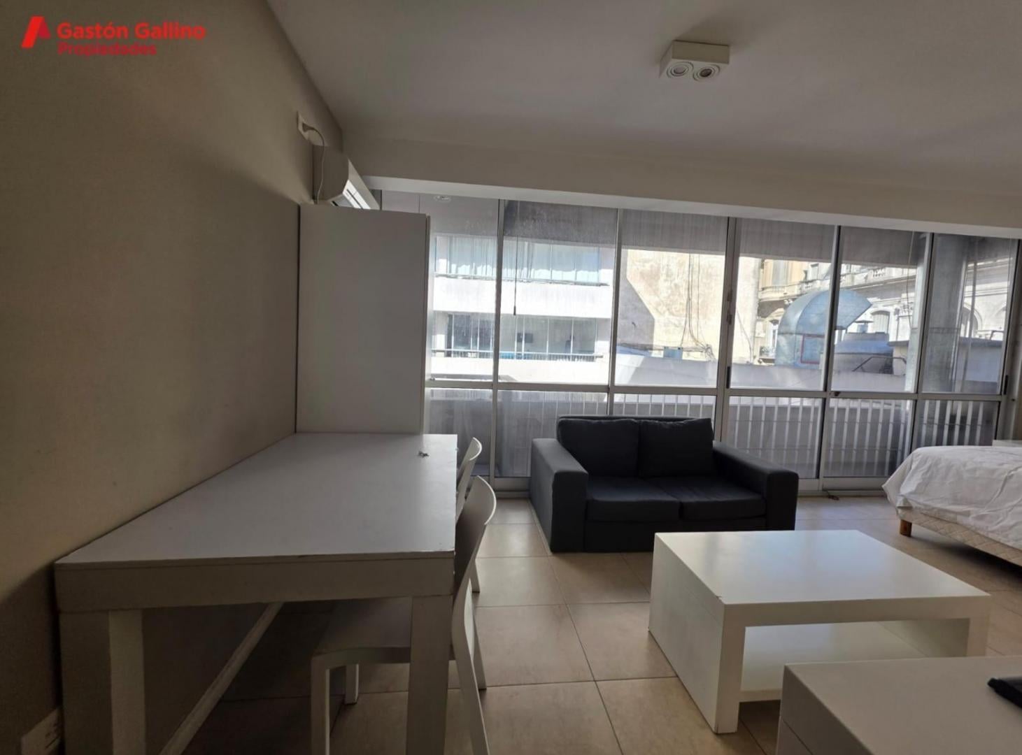 Foto de VENTA 1 AMBIENTE AL FRENTE CON BALCON, PILETA. CENTRO, imagen 2