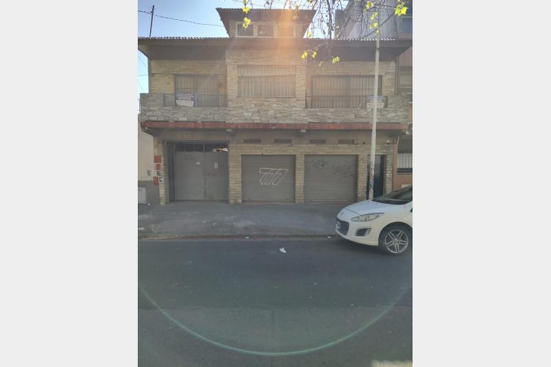 Local a la calle en Venta en San Justo