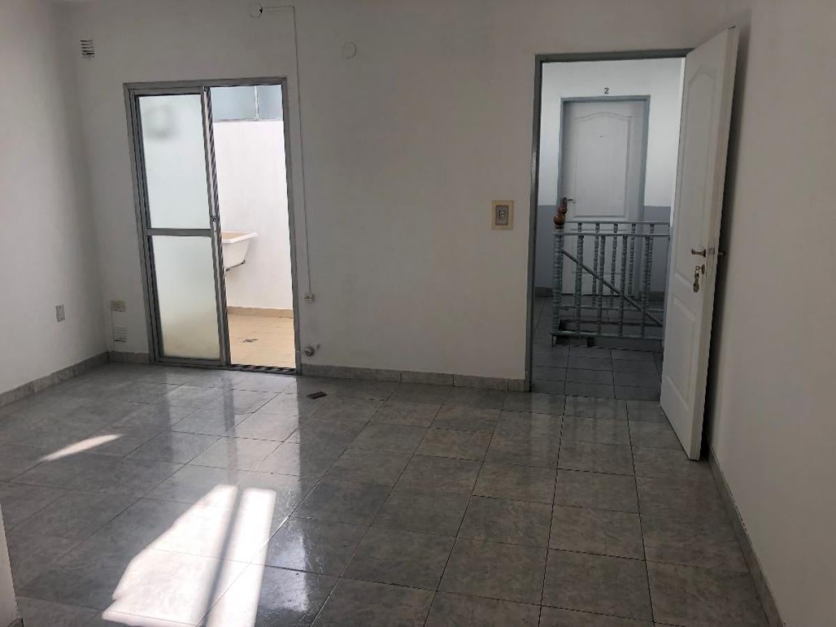Foto de Departamento en Alquiler en Moron, imagen 4