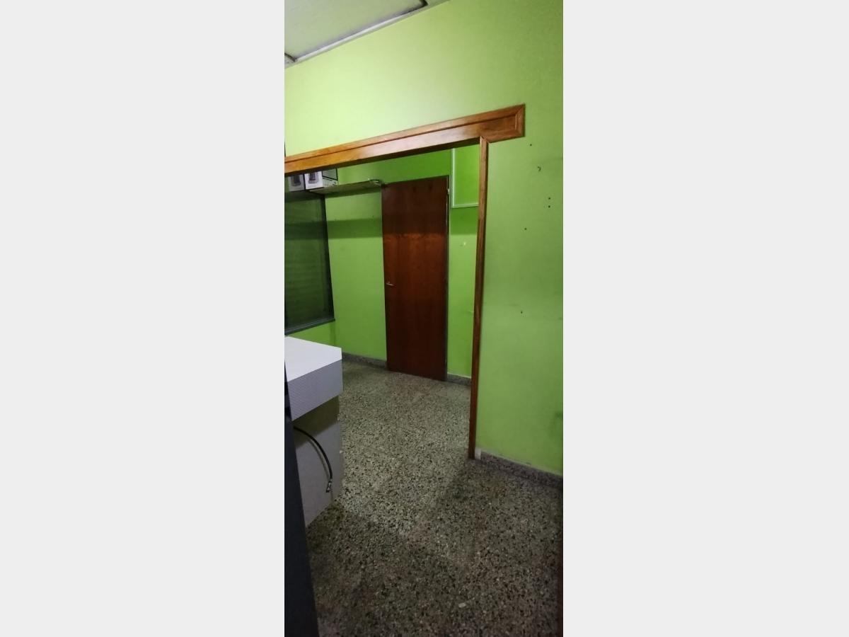 Foto de Local a la calle en Alquiler en Ramos Mejia, imagen 3