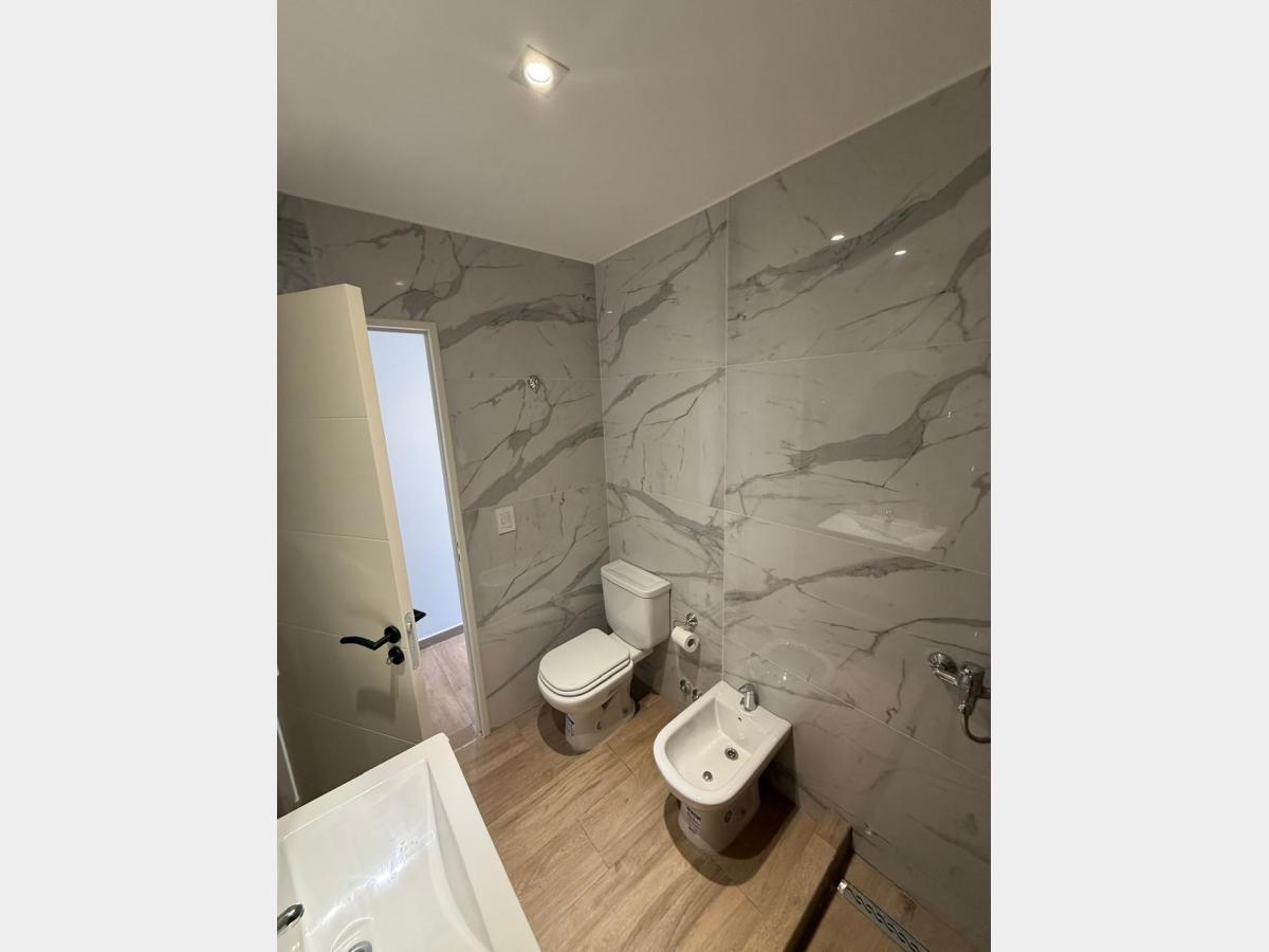 Foto de Departamento en Alquiler en Villa Luzuriaga, imagen 5