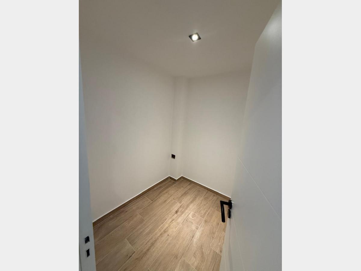 Foto de Departamento en Alquiler en Villa Luzuriaga, imagen 3