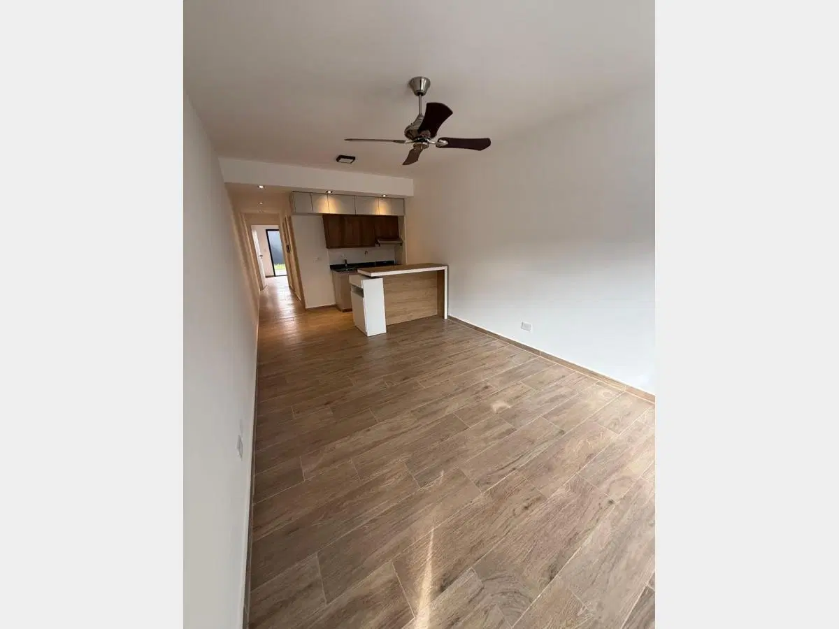 Departamento en Alquiler en Villa Luzuriaga 2