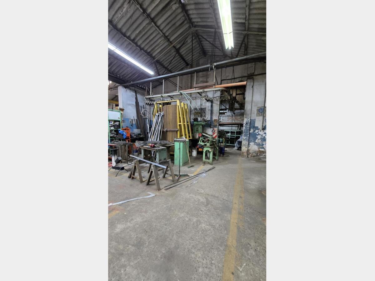 Foto de Galpon en Venta en Lomas del Mirador, imagen 2
