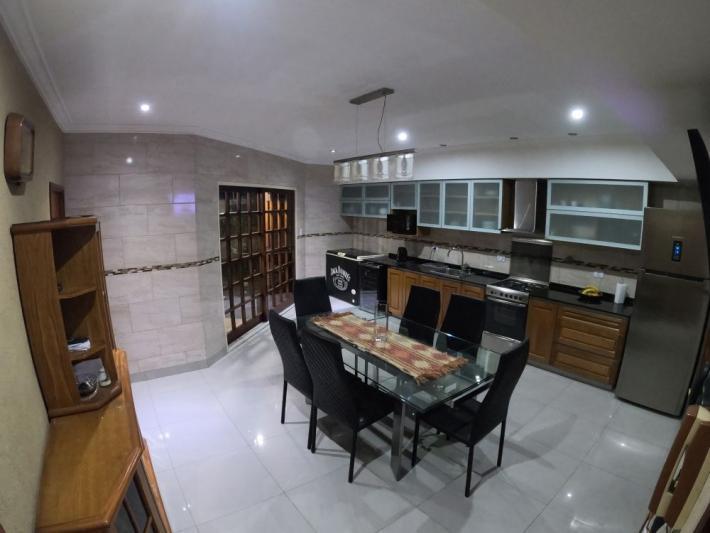 Foto de Casa en Venta en Villa Sarmiento, imagen 2