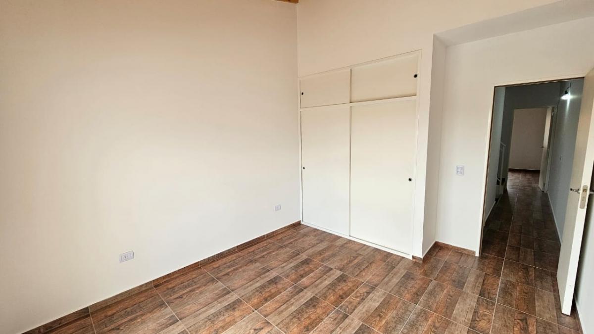 Foto de Triplex en Venta en Villa Luzuriaga, imagen 5