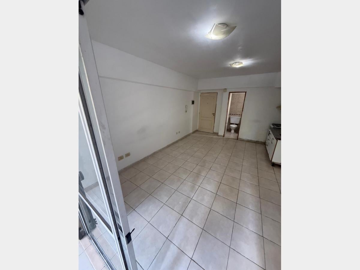 Foto de Departamento en Alquiler en Moron, imagen 2