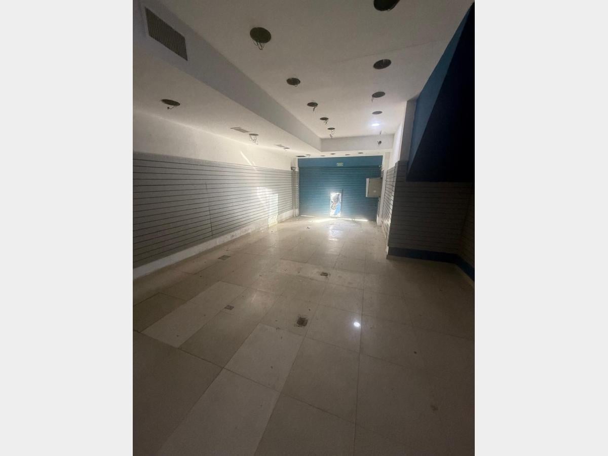 Foto de Local a la calle en Alquiler en Ramos Mejia, imagen 3