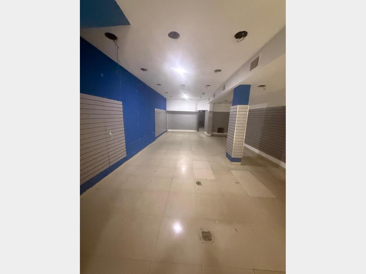 Foto de Local a la calle en Alquiler en Ramos Mejia, imagen 2