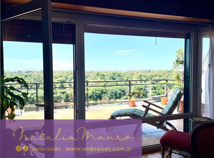 Propiedad de Lujo con balcón terraza y vista panorámica al río.  Apto crédito  4