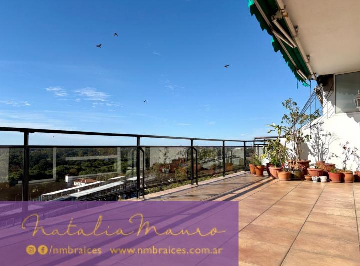 Propiedad de Lujo con balcón terraza y vista panorámica al río.  Apto crédito  1