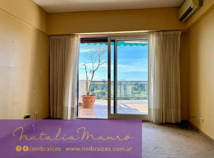 Propiedad de Lujo con balcón terraza y vista panorámica al río.  Apto crédito  3