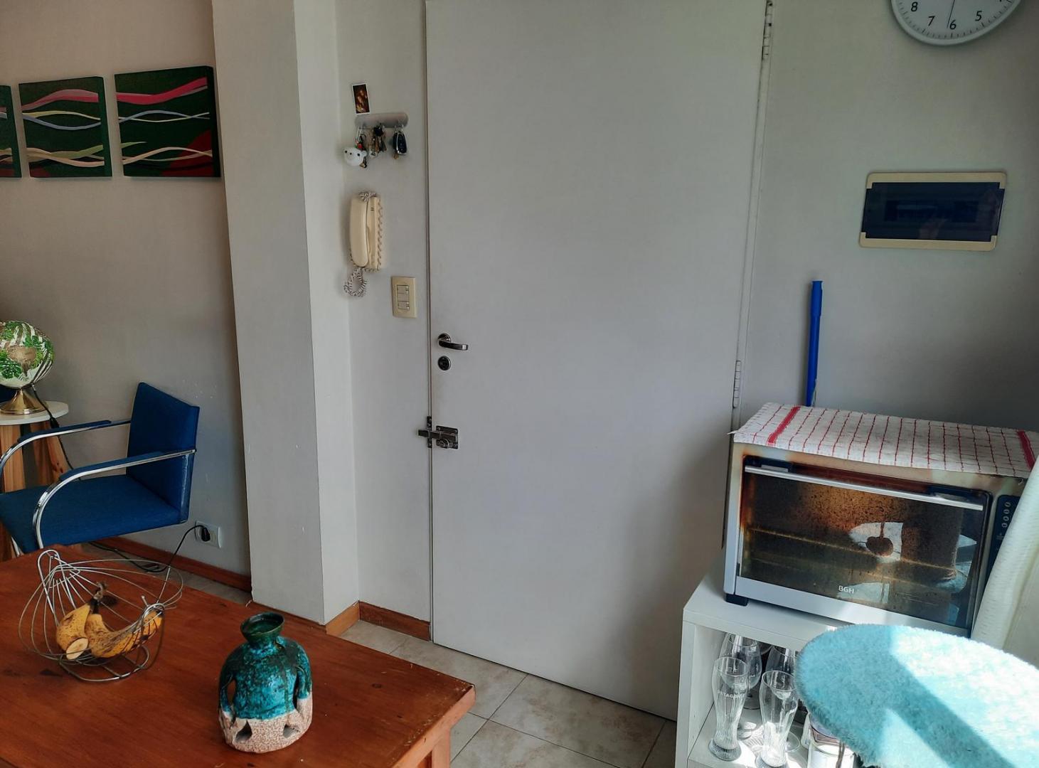 Foto de VENTA CÓMODO DEPARTAMENTO MONOAMBIENTE DIVIDIDO, 2 AMBIENTES CON, imagen 3