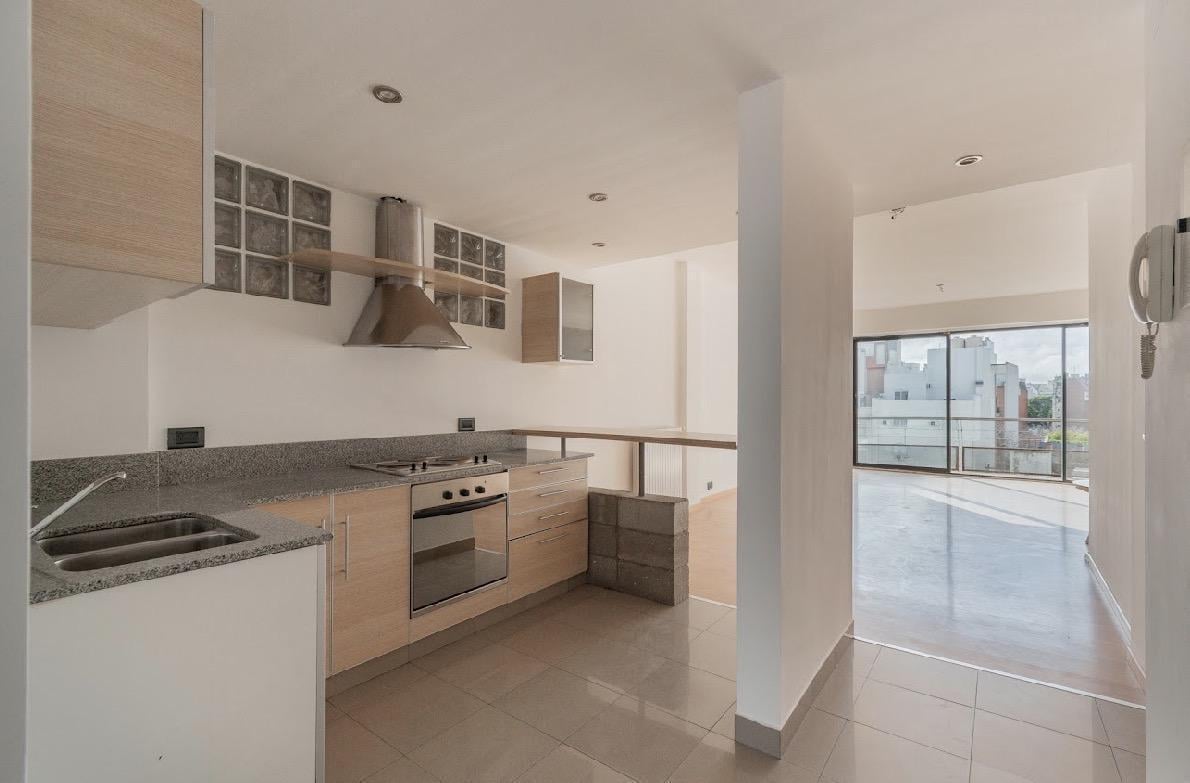 Foto de VENTA, IMPECABLE SEMIPISO DE 2 AMBIENTES CON BALCÓN SÚPER LUMINOSO Y, imagen 5