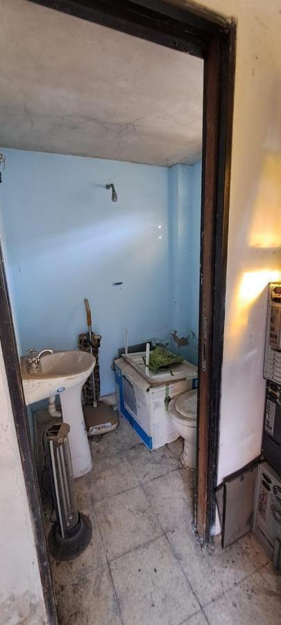 Casa en Lote Propio - Ideal Destino Comercial! 2