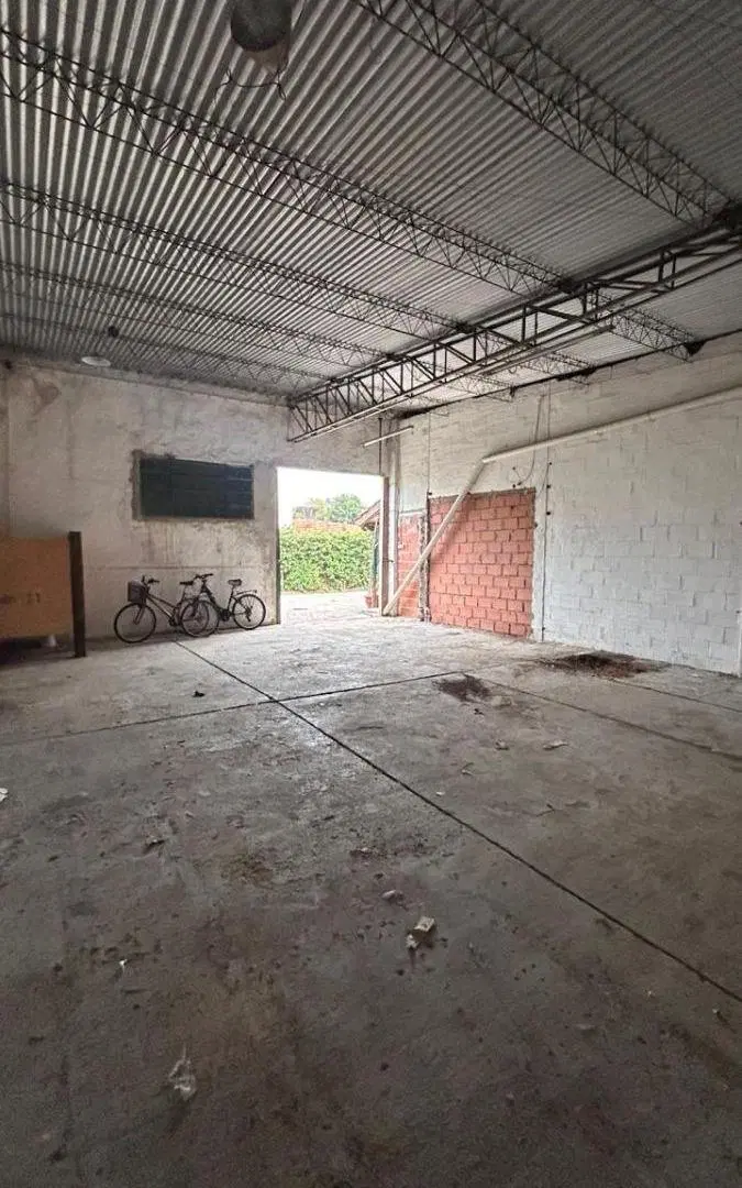 Local de 60 m2 más galpón para depósito de 75 m² 5