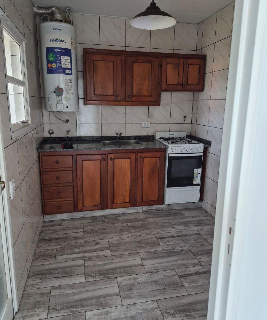 Foto de Departamento de 2 ambientes con cochera descubierta y balcón francés en complejo Parque Norte, imagen 3