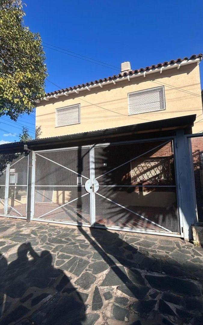 Foto de Alquiler PH Planta Baja 4 Ambientes en Martínez., imagen 1