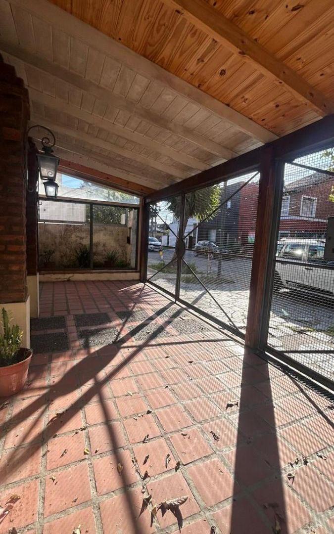 Foto de Venta PH Planta Baja 4 Ambientes en Martínez Oeste, imagen 2