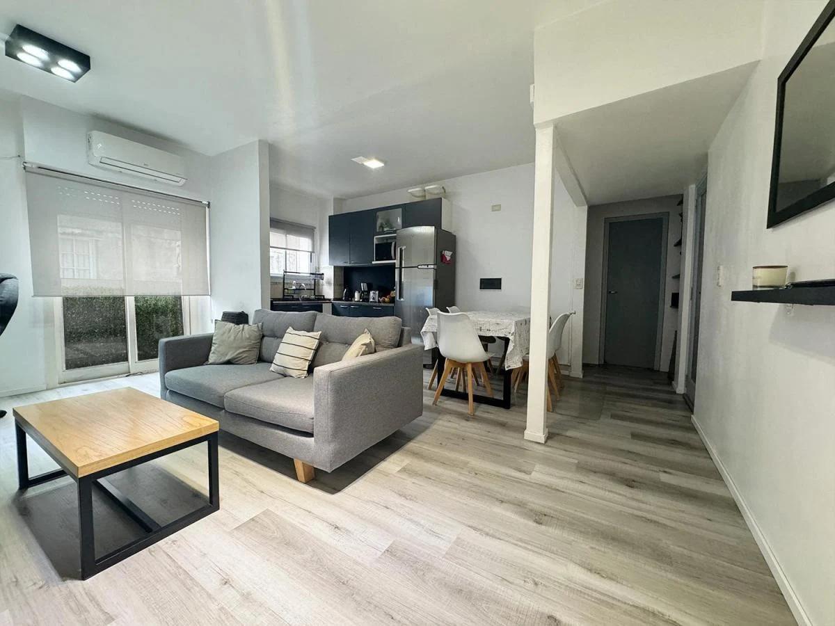 Foto de Venta Distinguido Departamento de 2 Ambientes Totalmente Reciclado, imagen 3
