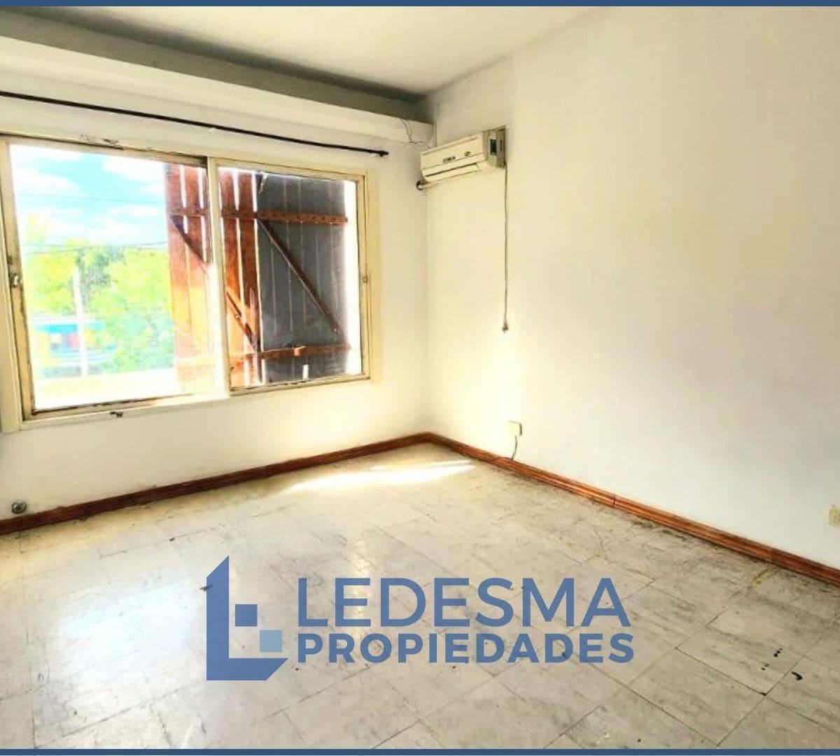 Local Comercial con Departamento 3 Ambientes 5