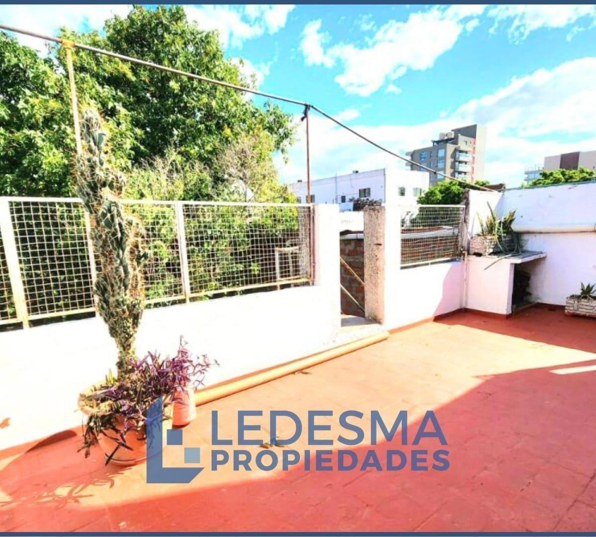 Local Comercial con Departamento 3 Ambientes 2