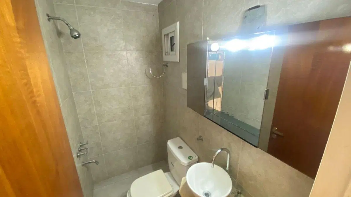 Departamento 4 ambientes con balcon en alquiler 2