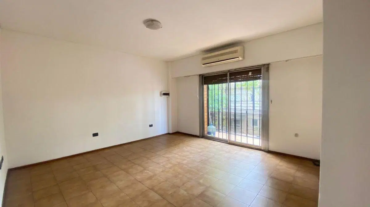 Departamento 4 ambientes con balcon en alquiler 1